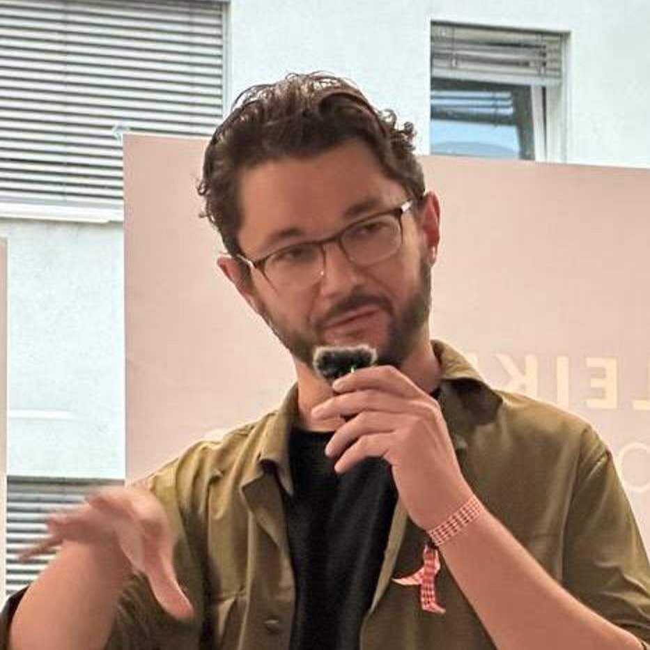 Vlad Avesalon